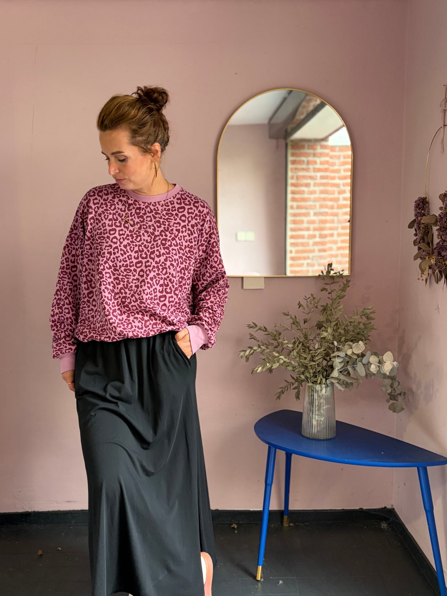 Oversized Leo Pulli